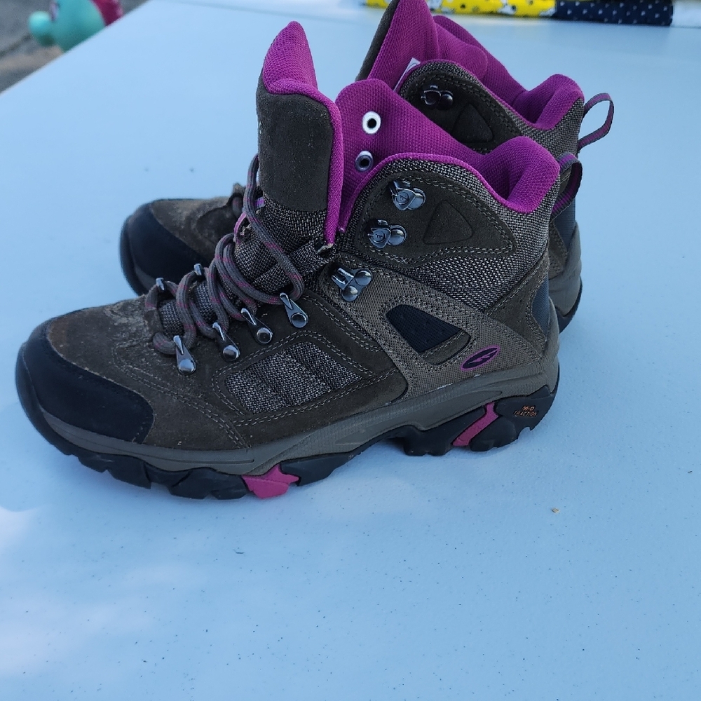 Hi-Tec Brown and Pink Outdoor Boots - Picture 2 of 4